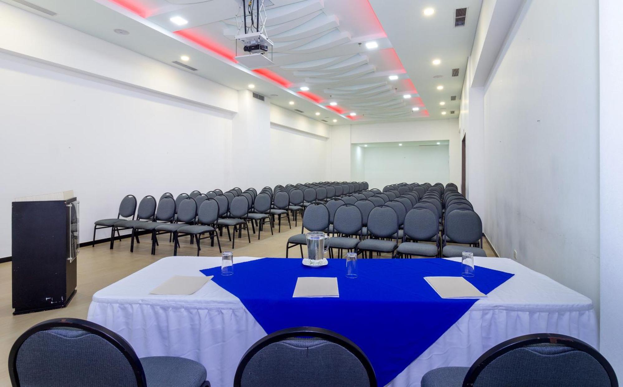 Hotel Baroca Монтерия Экстерьер фото
