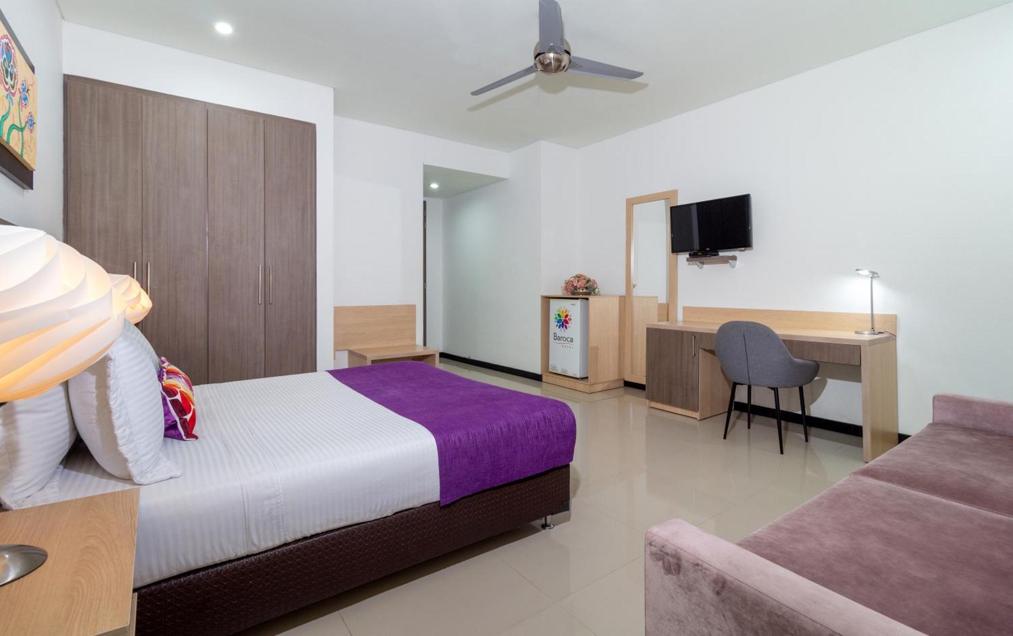 Hotel Baroca Монтерия Экстерьер фото