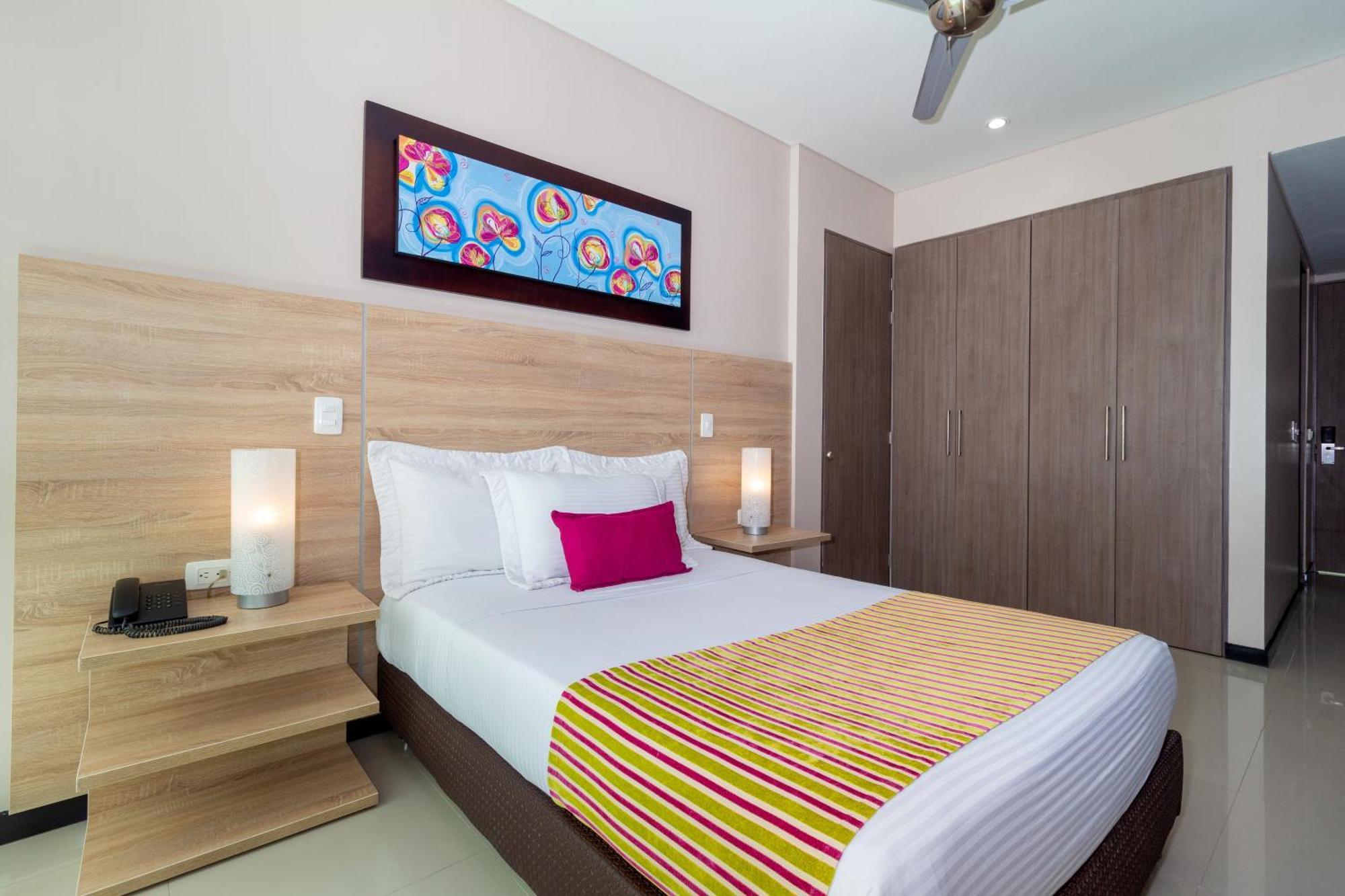Hotel Baroca Монтерия Экстерьер фото
